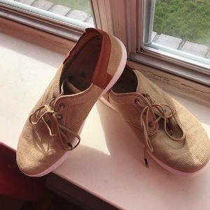 Chaco men’s size 11 sneakers